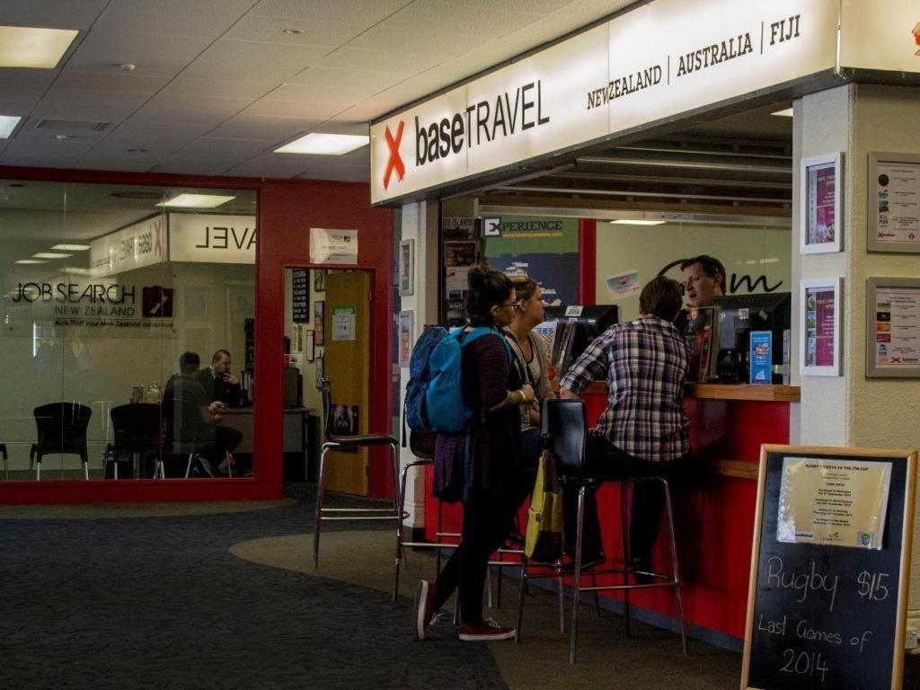 Base Auckland Hostel Bagian luar foto